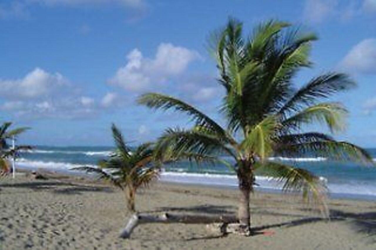 Isla Verde Beach Ai Cabarete Exteriör bild